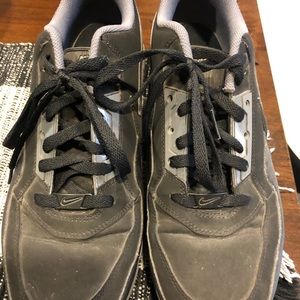 Black Nike Shoes